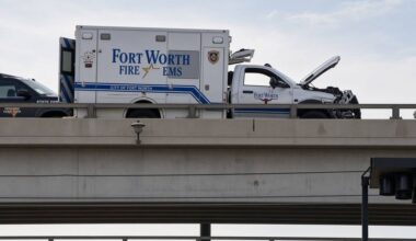 Man dies after stealing Fort Worth ambulance, leading police on Austin chase
