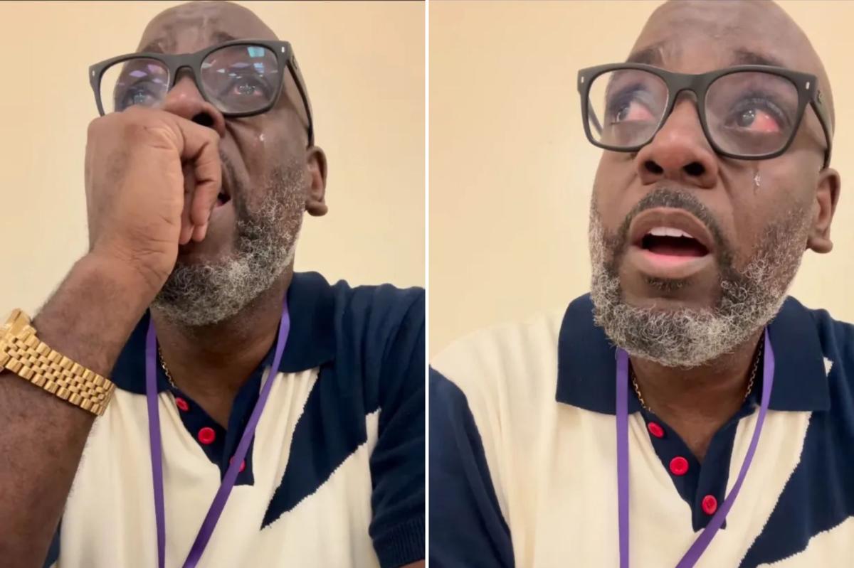 Texas teacher Darius Williams breaks down in tears during class after his senior students struggled to read, write