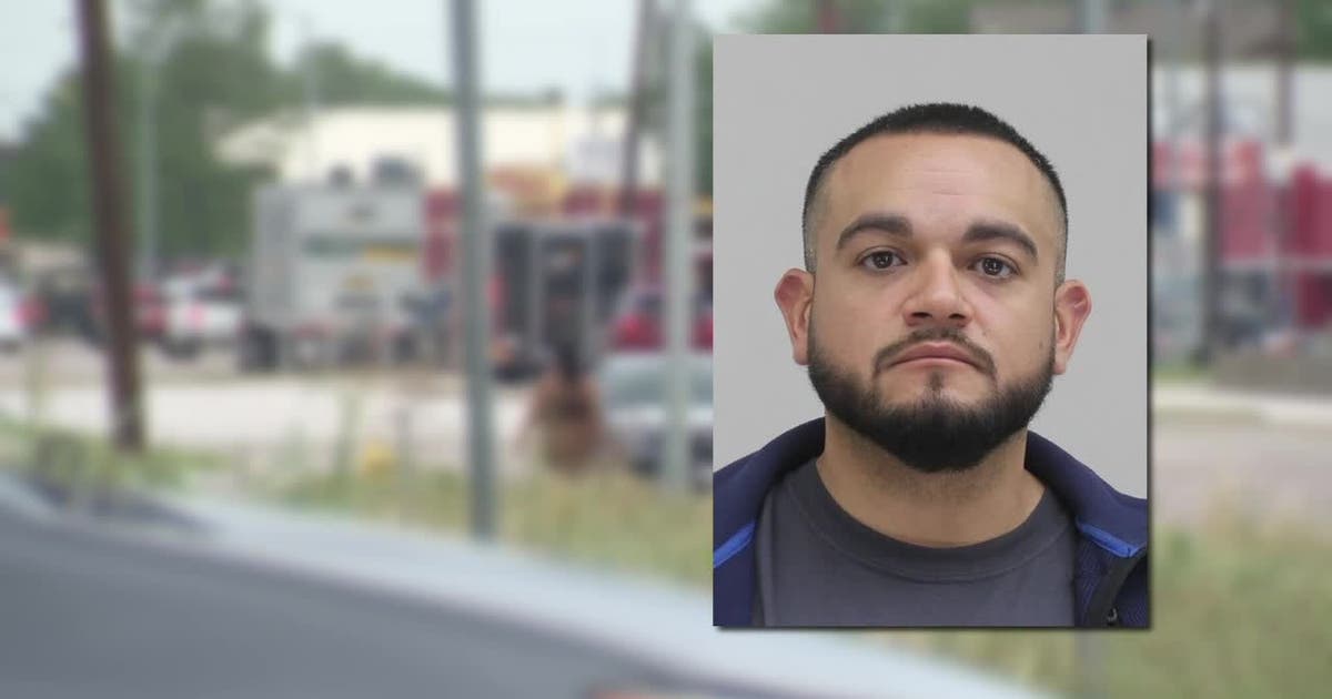 Dallas police officer fired for evading arrest in prostitution case