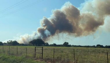 Dallas weather: Fires break out in several North Texas cities as extreme heat rages on