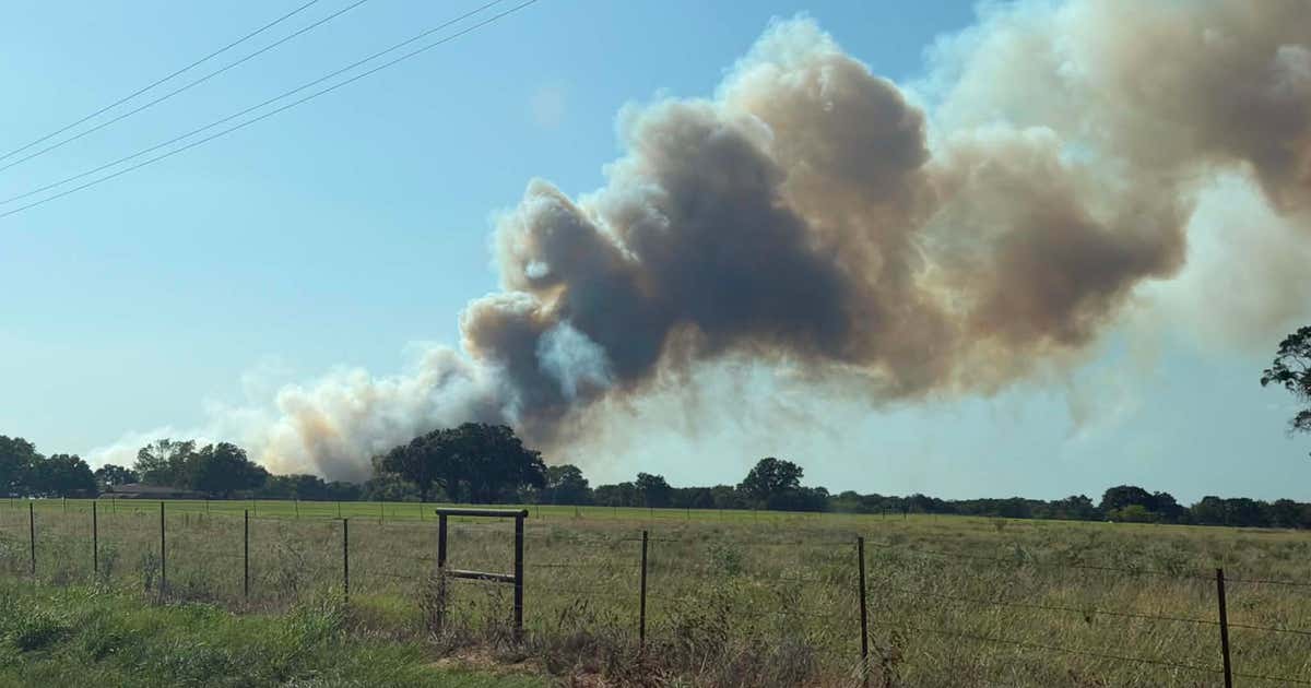 Dallas weather: Fires break out in several North Texas cities as extreme heat rages on