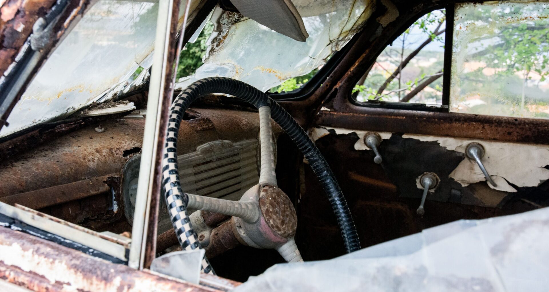 Sunset Heights residents report abandoned vehicles, no action taken
