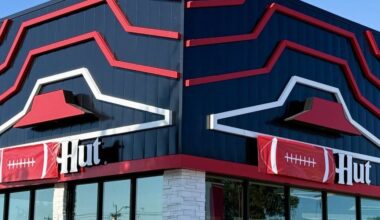 Pizza Hut goes by ‘Hut’ for football season as Plano chain is sold