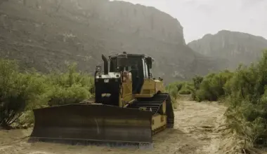 Federal contractors begin border barrier construction near Santa Elena Canyon, inside Big Bend National Park. Taken August 6, 2026.