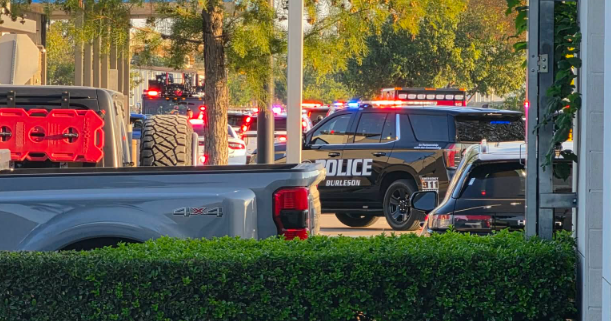 Officer shot, suspect dead after police chase in North Texas, officials say