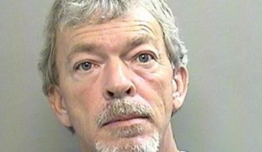 Arlington man who bought "murder kit" convicted in 17 minutes of fatally stabbing estranged wife, prosecutors say