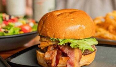 Twisted Root Burger Co. closes Dallas location in Deep Ellum
