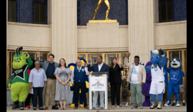 Mayor Johnson hosts 30th annual Dallas Mayor’s Back to School Fair – Texas Metro News
