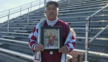 'Mr. Flex' has cheered on the Flour Bluff Hornets for a decade