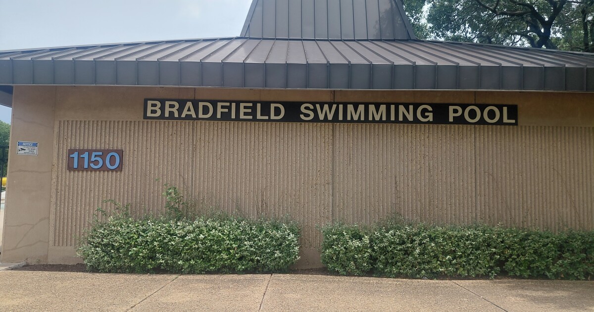 Garland City Council votes to close community rec center and pool