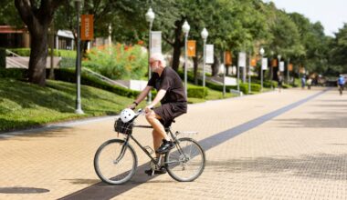 UT Austin to unveil mobility plan after bike ban concerns