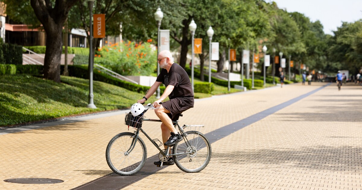 UT Austin to unveil mobility plan after bike ban concerns