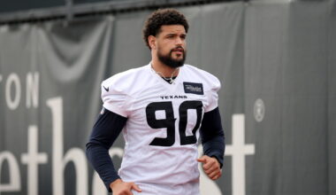 With Jadeveon Clowney returning to Houston, Logan Hall gives up No. 90 jersey