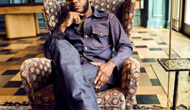 Leon Bridges to headline intimate Fort Worth gig. But it will cost you