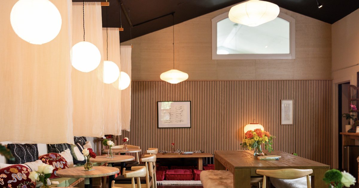 Shug’s Bagels quietly soft opens, pending grand opening later this week