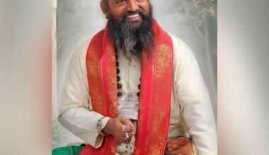Looking for answers when life gets complicated? Inside Psychic Ramnath’s Indian astrologer, spiritual healing