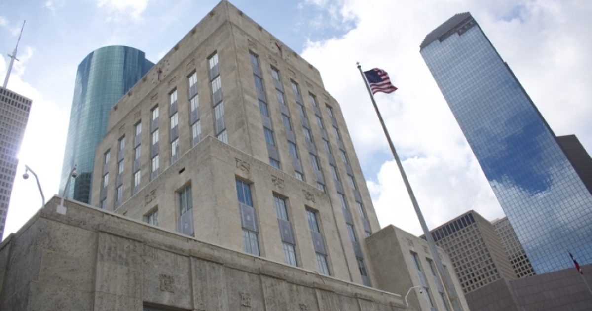 Ariel Worthy