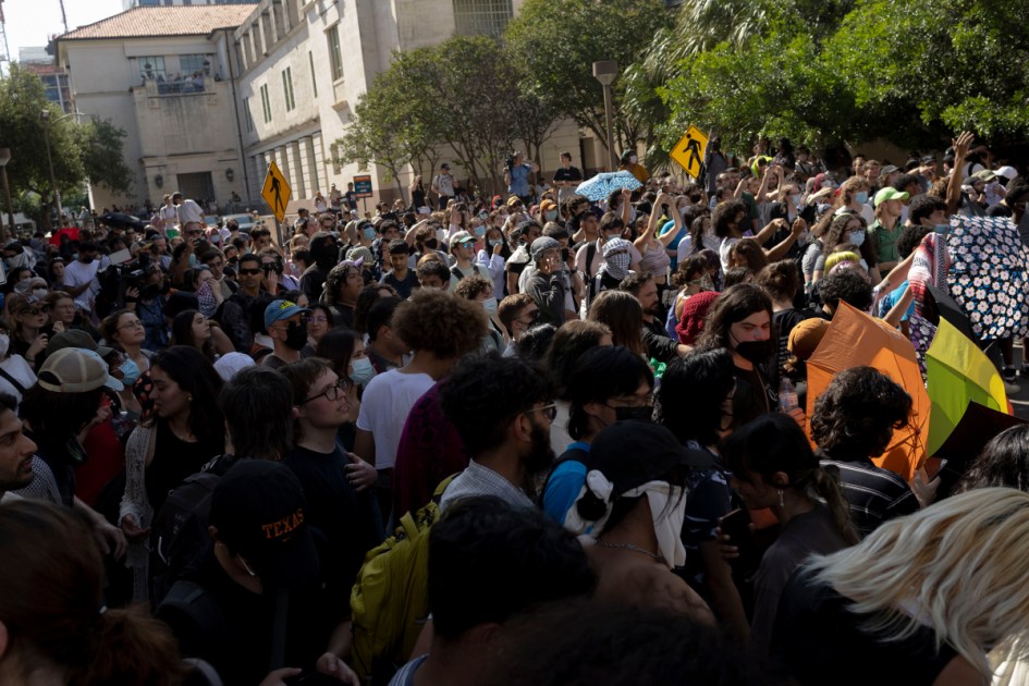 Judge rules UT did not violate rights in pro-Palestinian protest