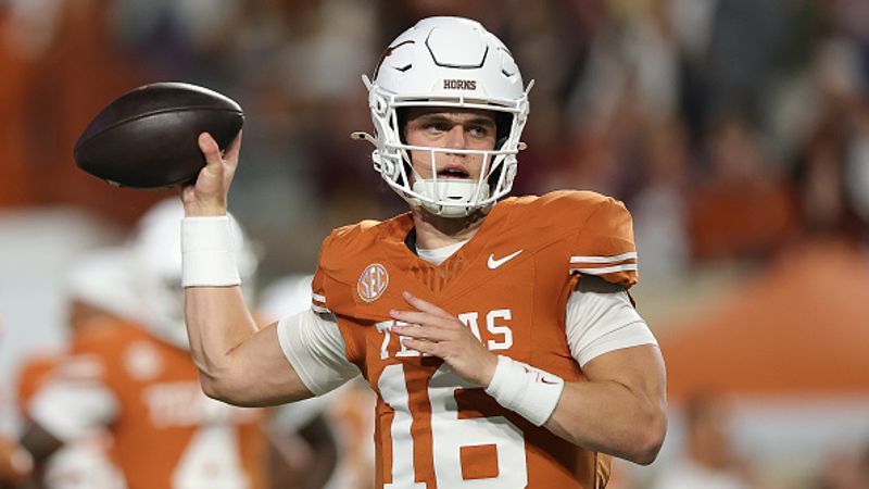 AUSTIN, TEXAS - NOVEMBER 28: Arch Manning #16 of the Texas Longhorns warms up prior to a game against the Texas A&M Aggies at Darrell K Royal-Texas Memorial Stadium on November 28, 2025 in Austin, Texas. (Photo by Alex Slitz/Getty Images)