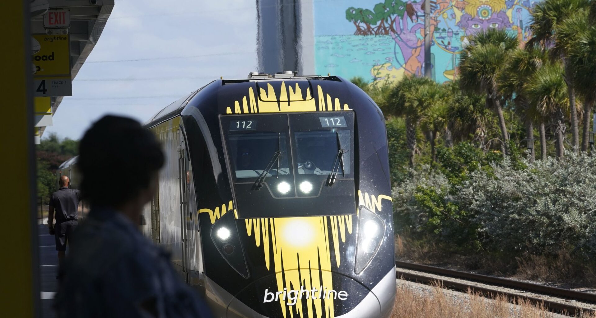 Opinion: Beyond San Antonio-Austin rail viability, show people want it