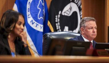 Tarrant approves 30% cut in voting sites for Nov. midterm