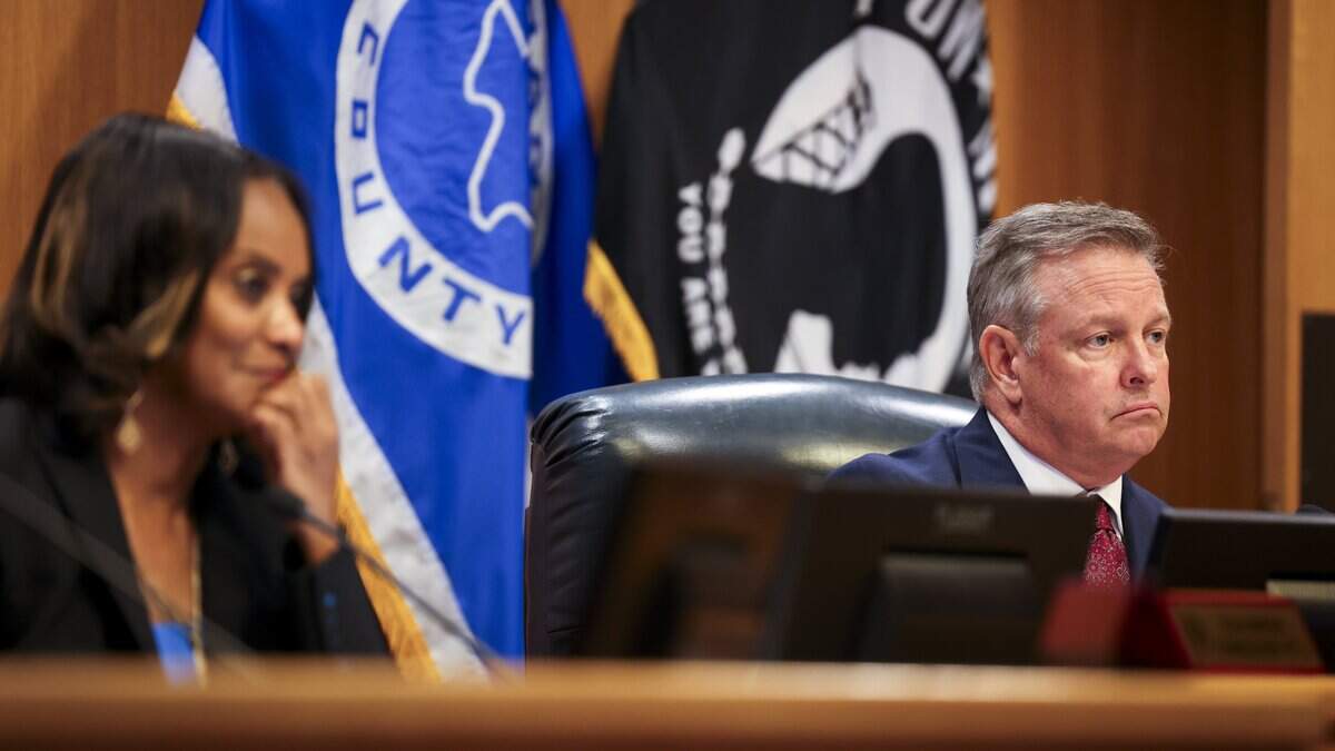 Tarrant approves 30% cut in voting sites for Nov. midterm