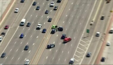 Police chase ends in Richardson, closing lanes on US 75, police say