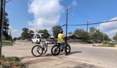 A look at the bike-towed ‘chariots’ mapping how good — or bad — San Antonio sidewalks actually are