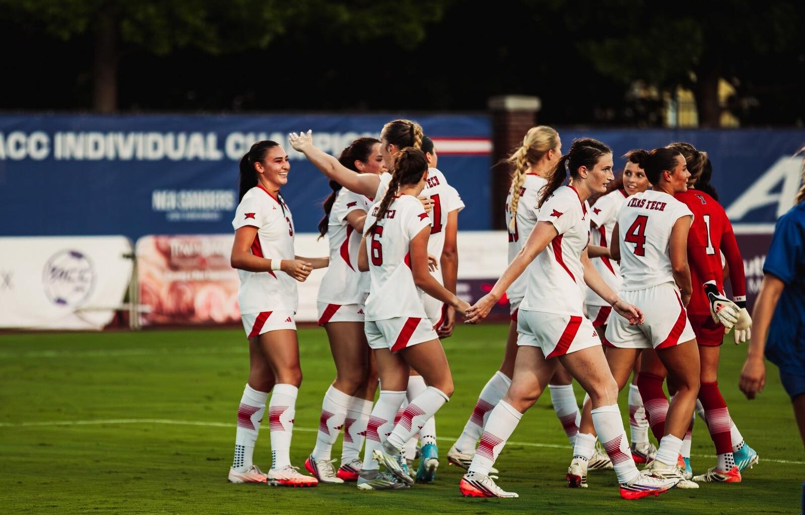 RV/No. 17 Tech, SMU, play to 1-1 draw