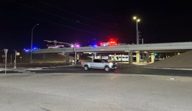 3 people injured after back-to-back crashes on I-27