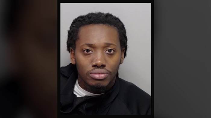 Affidavit: Man posed as USAA bank worker, stole $14K from Bexar County woman