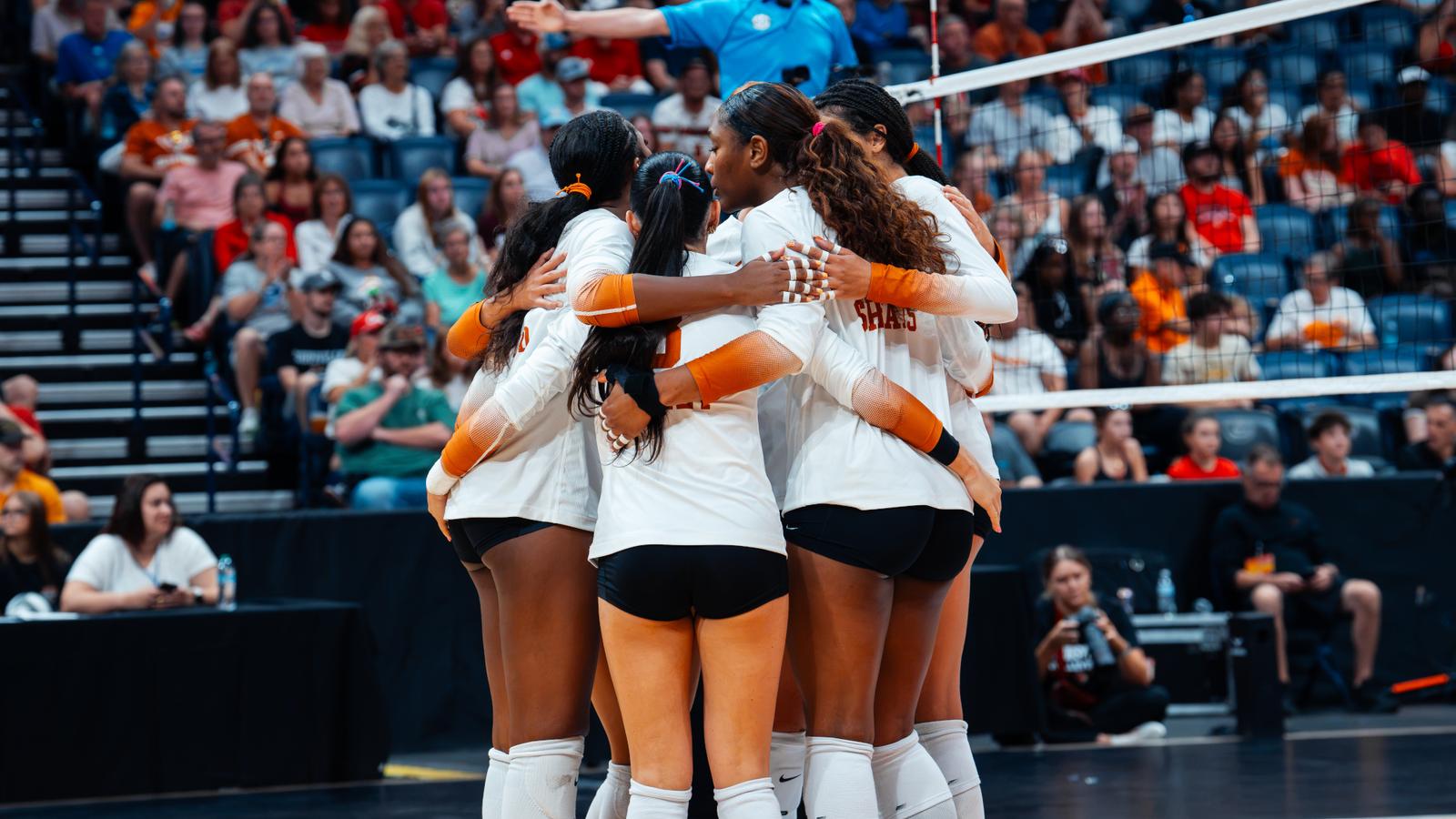 No. 9 Volleyball falls to No. 6 Louisville at Broadway Block Party