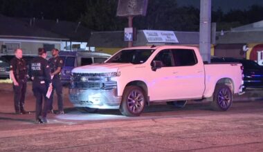 2 arrested after Dallas DWI crash injures 4 pedestrians