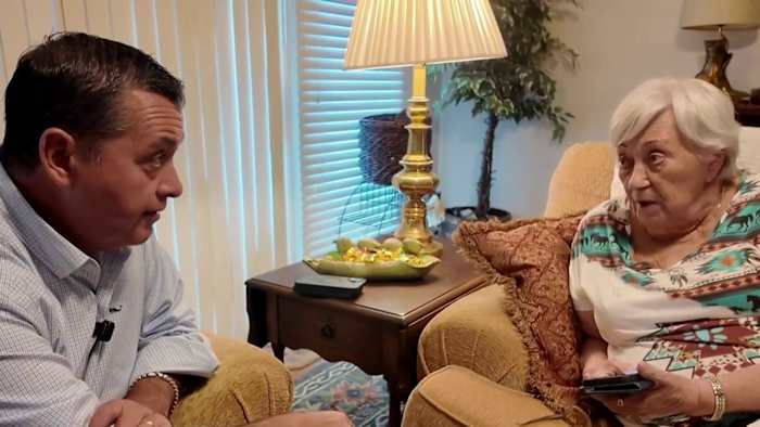 2 Helps You: Houston-area woman says she paid $1,000 to reupholster antique chairs and never got them back
