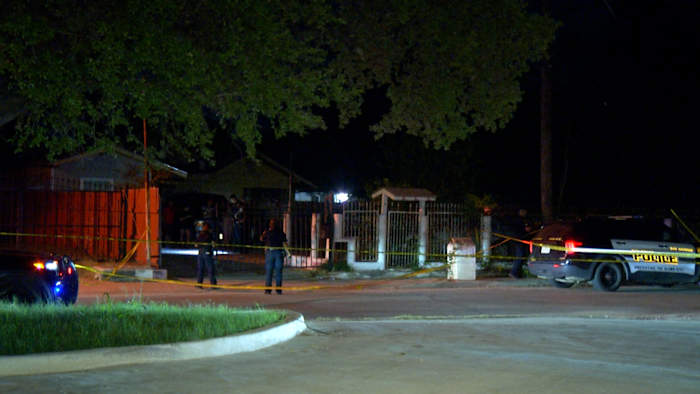 Teen shot while walking home on South Side, police say