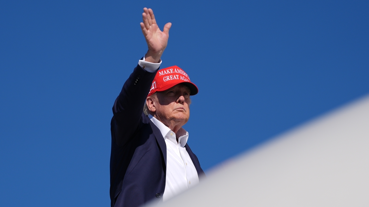 Republicans gather in Dallas for two-day midterm convention billed as a 'Trump-a-Palooza'