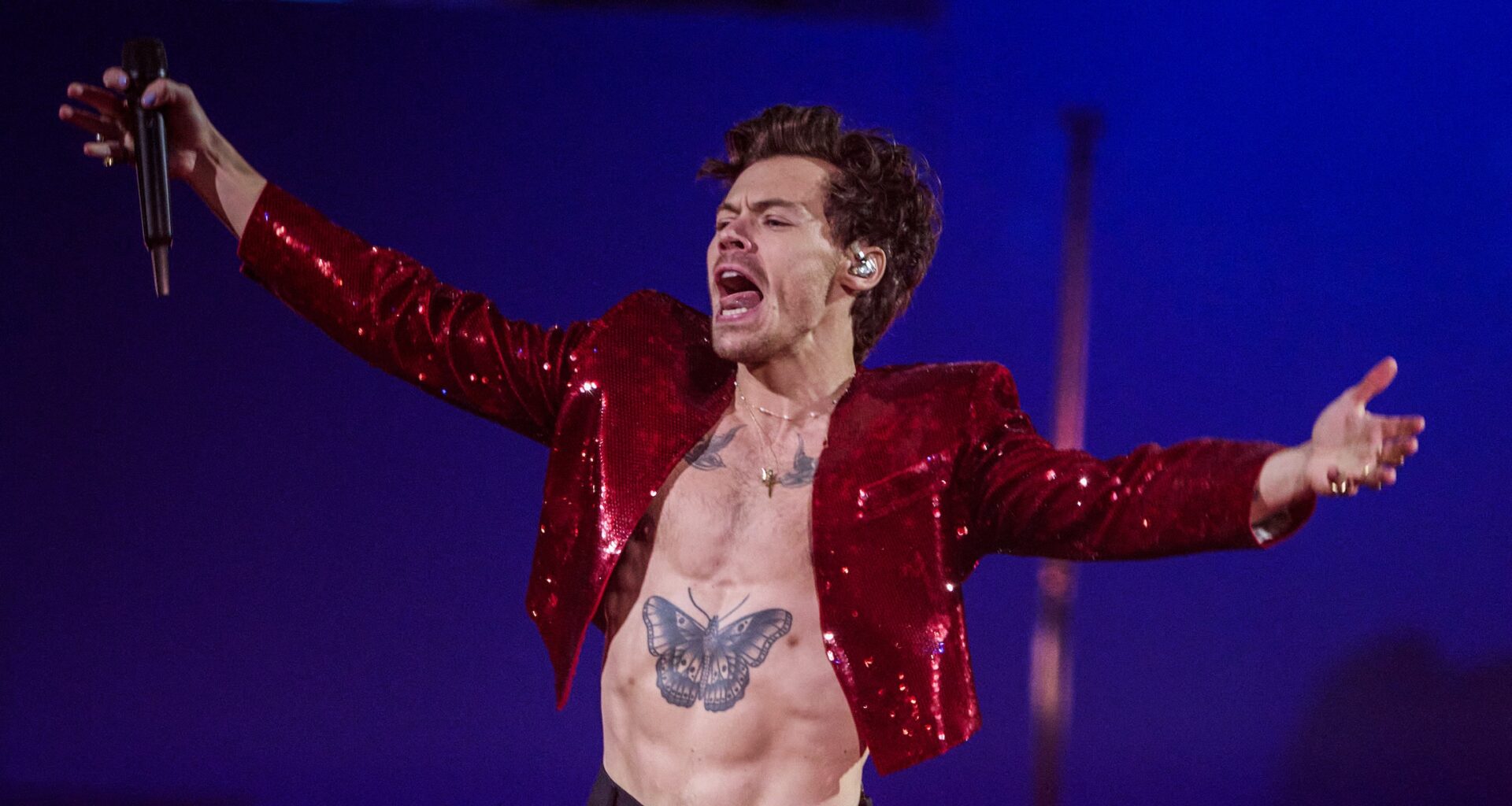 Harry Styles is coming to the American Airlines Center in Dallas
