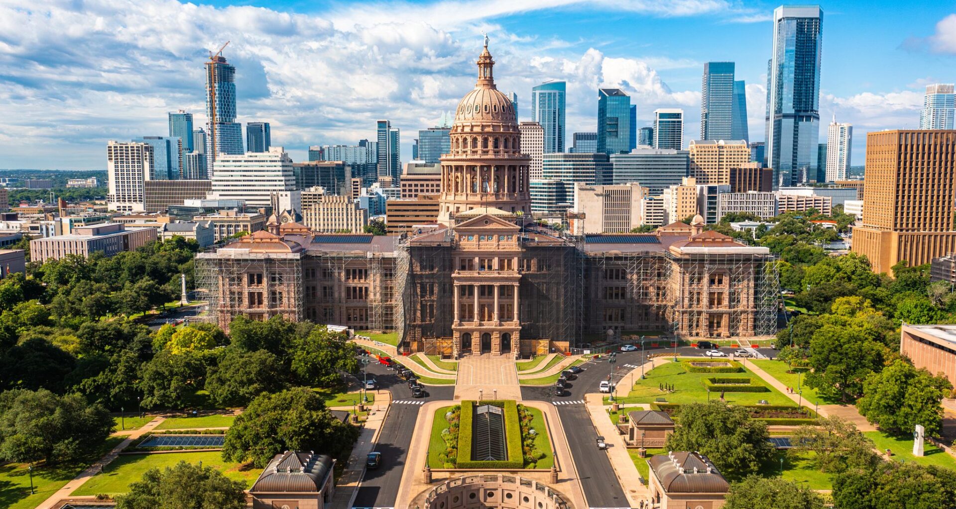 Texas state capitol and skyline in Austin, Texas