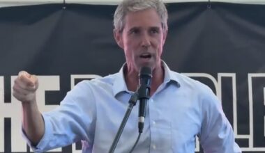 Video: Beto O’Rourke rallies crowd at Dallas protest