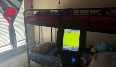 Northwest Side apartment complex residents say apartment air conditioning has been out for weeks
