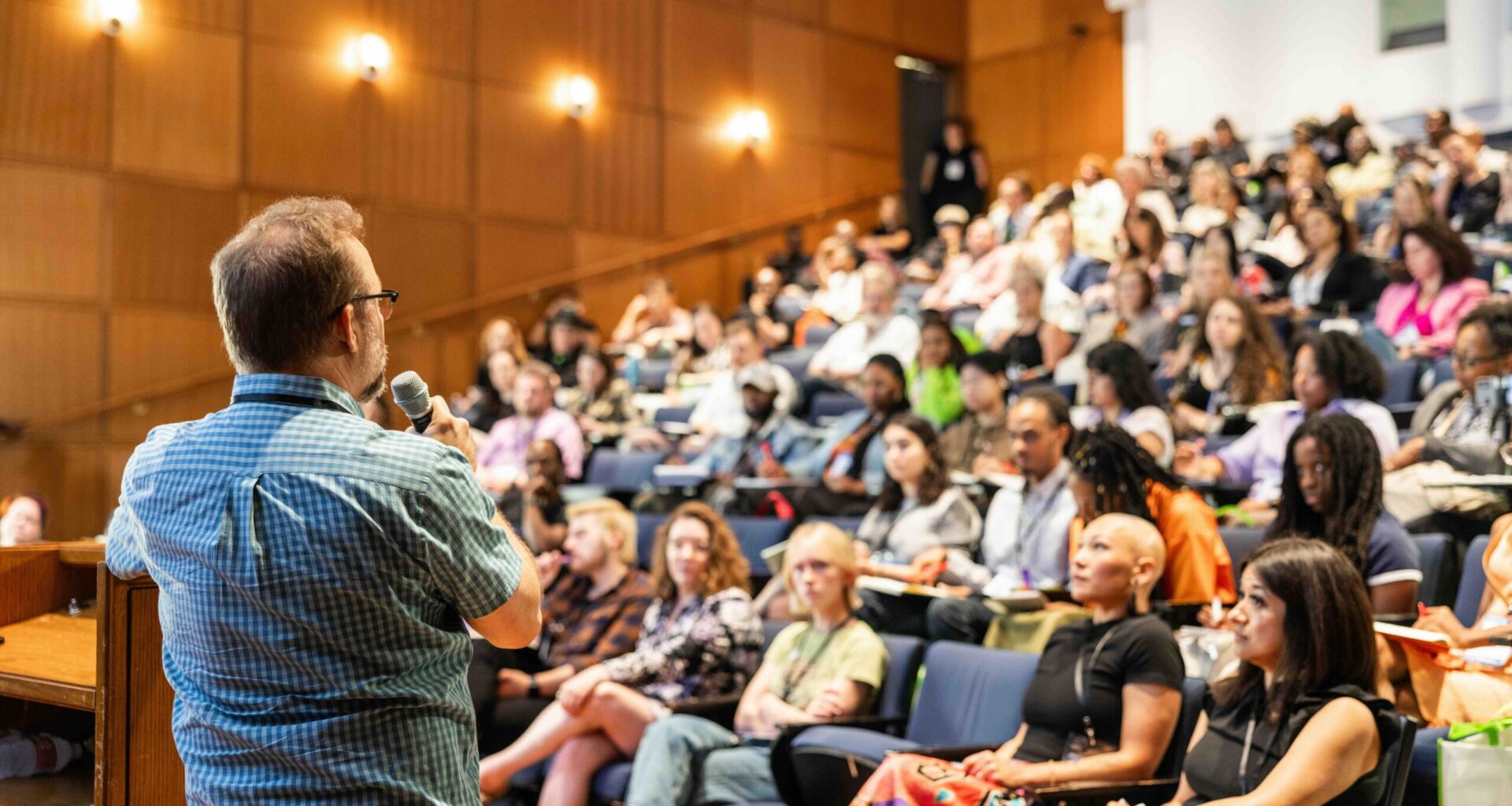 Lake Highlands alum hosts Art Boost conference in Dallas