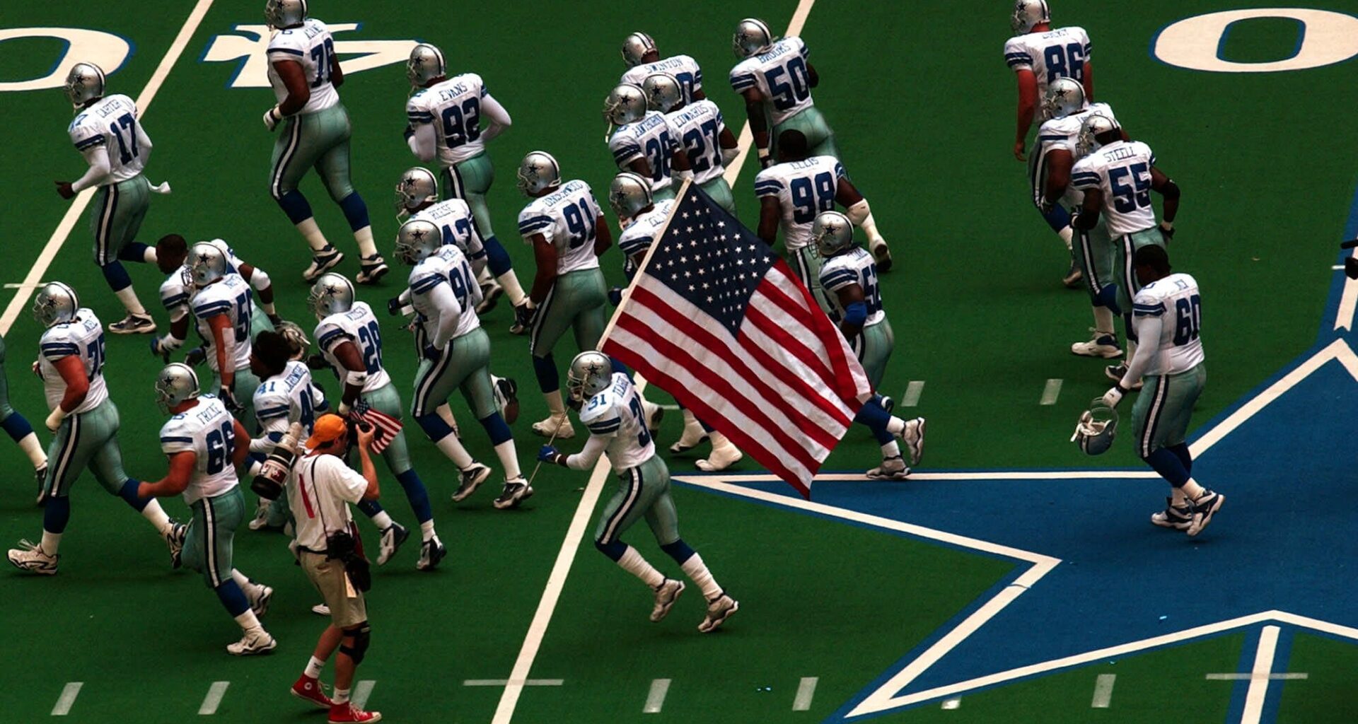 George Teague relives iconic American flag moment 25 years after 9/11
