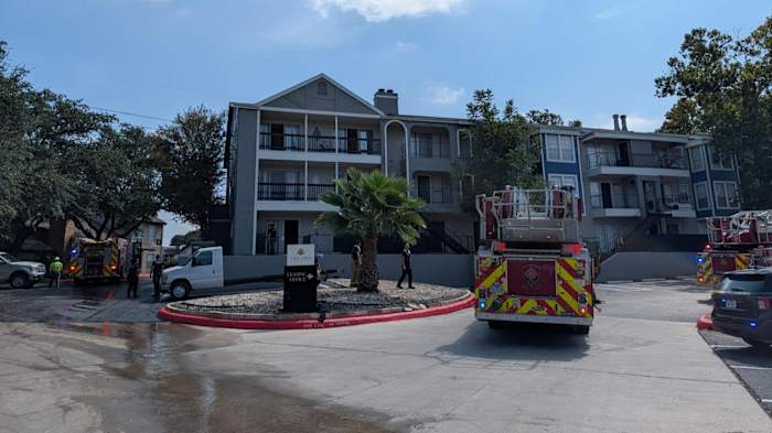1 hospitalized with burns, firefighter suffers minor injuries after Northwest Side fire, SAFD says