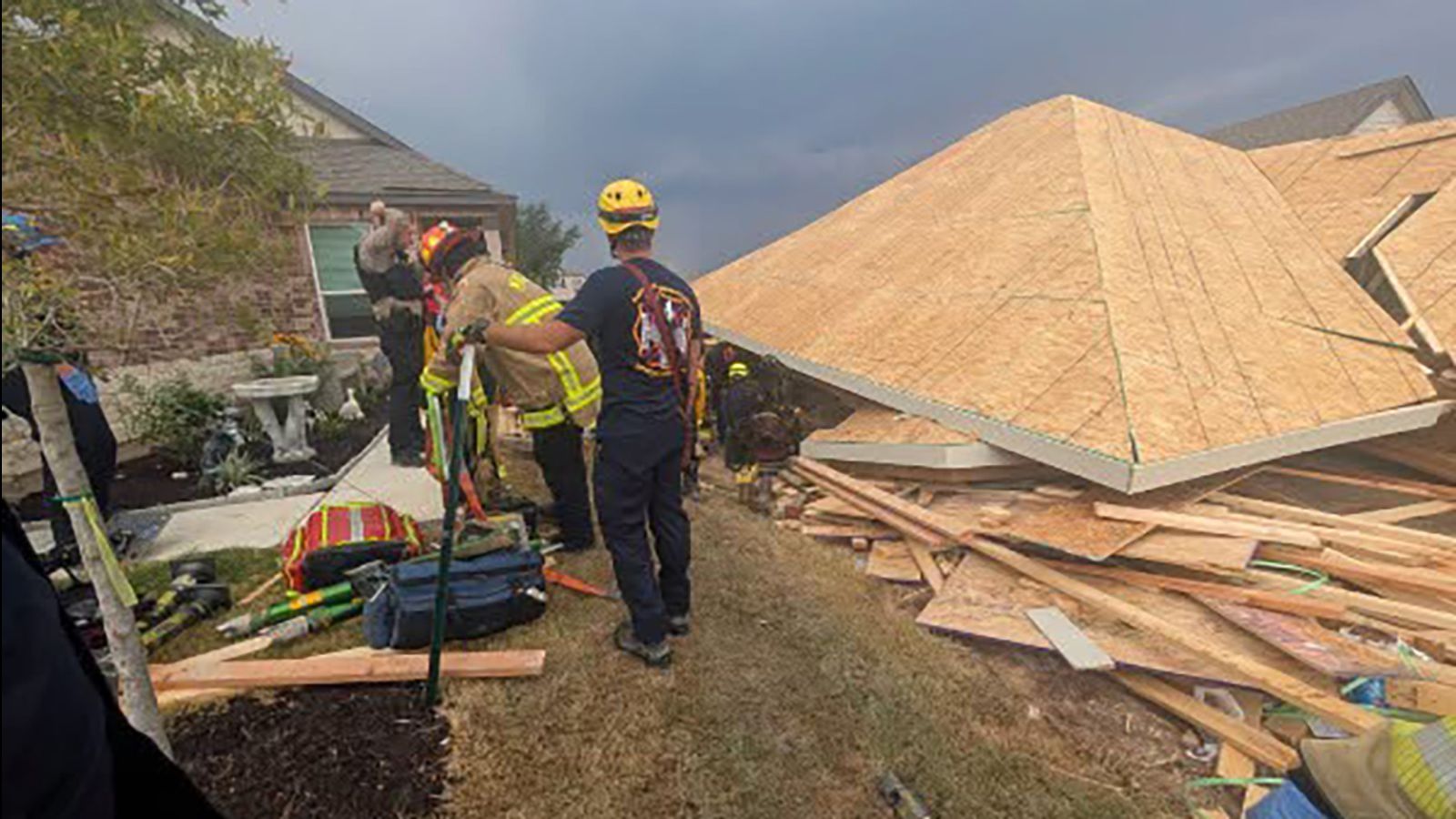 Two construction workers killed in Texas, truck driver in Utah severely injured