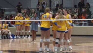 High school district volleyball: Lanier defeats Burbank in five sets, Alamo Heights sweeps McCollum