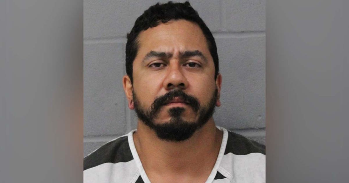 SpaceX manager arrested for stabbing victim in neck at Del Valle bar: affidavit