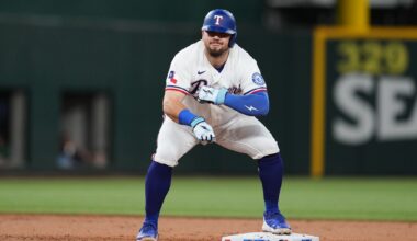 Rangers reach .500 again and tie for AL West lead with 7-3 victory over Red Sox