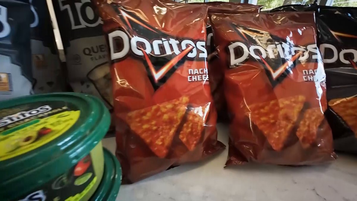Frito-Lay test kitchen video shows how new chip flavors are made – NBC 5 Dallas-Fort Worth