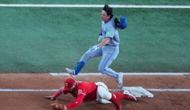 Corey Seager's RBI double helps Rangers beat sloppy Blue Jays 7-1 and close gap in playoff race