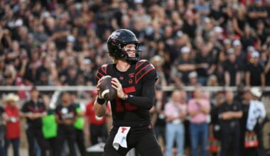 No. 13 Texas Tech stops a late 2 and beats No. 22 Houston 28-26 in Big 12 opener